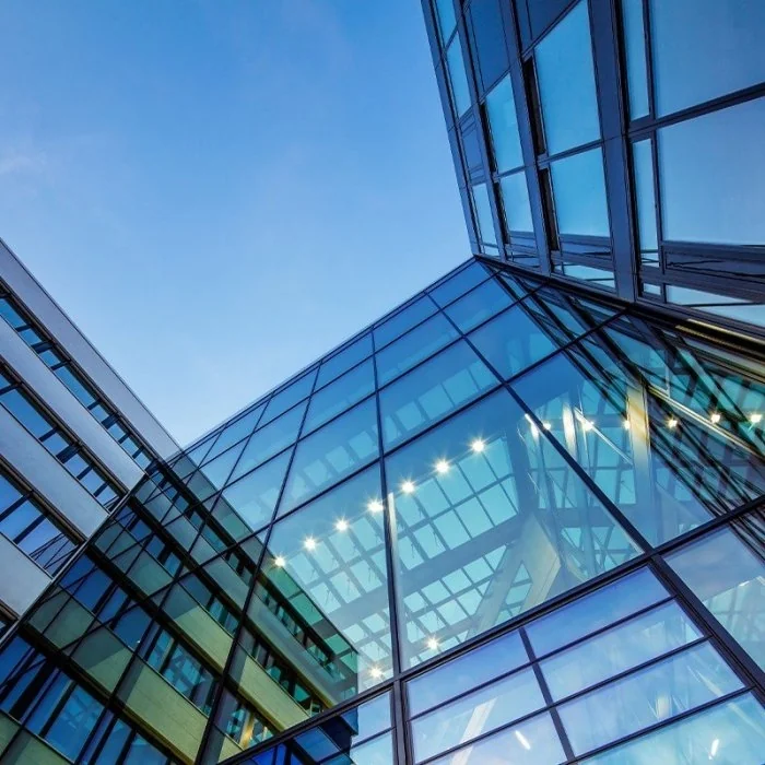 Folie Solara Silver Dark Lungime 5 m, Latime 1.52 m, Grosime 75 my, Aplicatie Exterior, Culoare Argintiu-Folie Pentru Cladiri