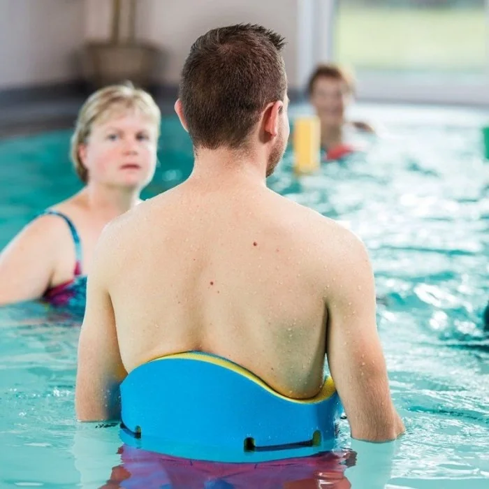 Pluta Inot Din Spuma Lungime 880 mm, Latime 420 mm, Grosime 20 mm, Culoare Curcubeu-Sport Si Agrement