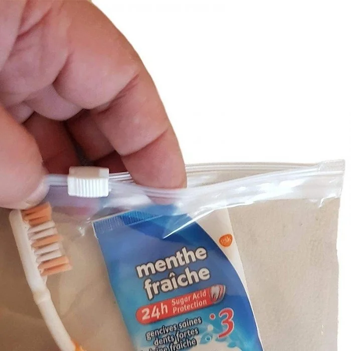 Pungi Cu Inchidere Tip Slider Lungime 180 mm, Latime 250 mm, Grosime 70 my, Pliu Inferior - mm, Culoare Transparent, Buc / Pa...