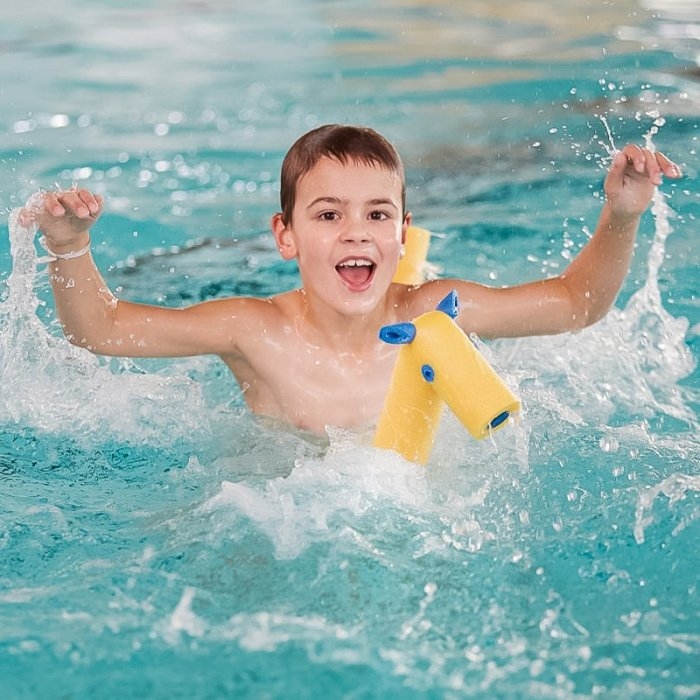 Bagheta Din Spuma Pony Whistle Lungime 1450 mm, Diametru 67 mm, Material Spuma, Culoare Gama Variata, Compatibil Conector Da-...